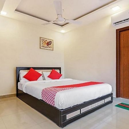 Oyo Kings Hotel Katunayaka Exteriér fotografie