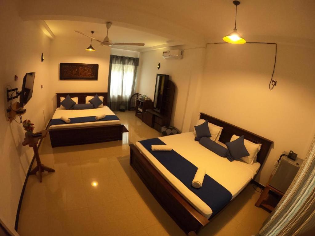 Oyo Kings Hotel Katunayaka Exteriér fotografie