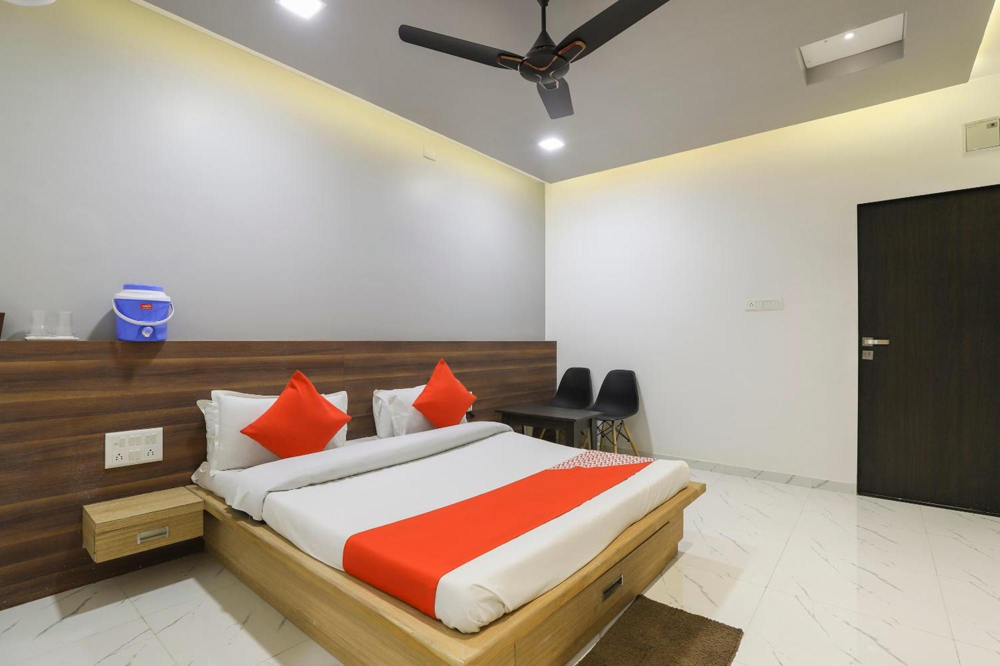 Oyo Kings Hotel Katunayaka Exteriér fotografie